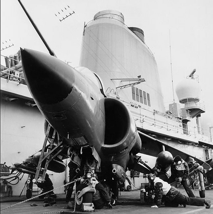 Sea Harrier loaders 1000lb.png