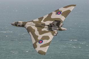 Plate 13_Vulcan_B2_FTBE7Y.jpg