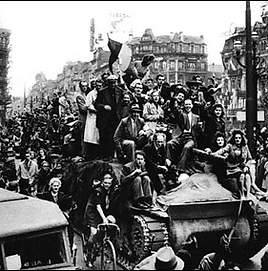 Guards tanks being mobbed by Dutch people