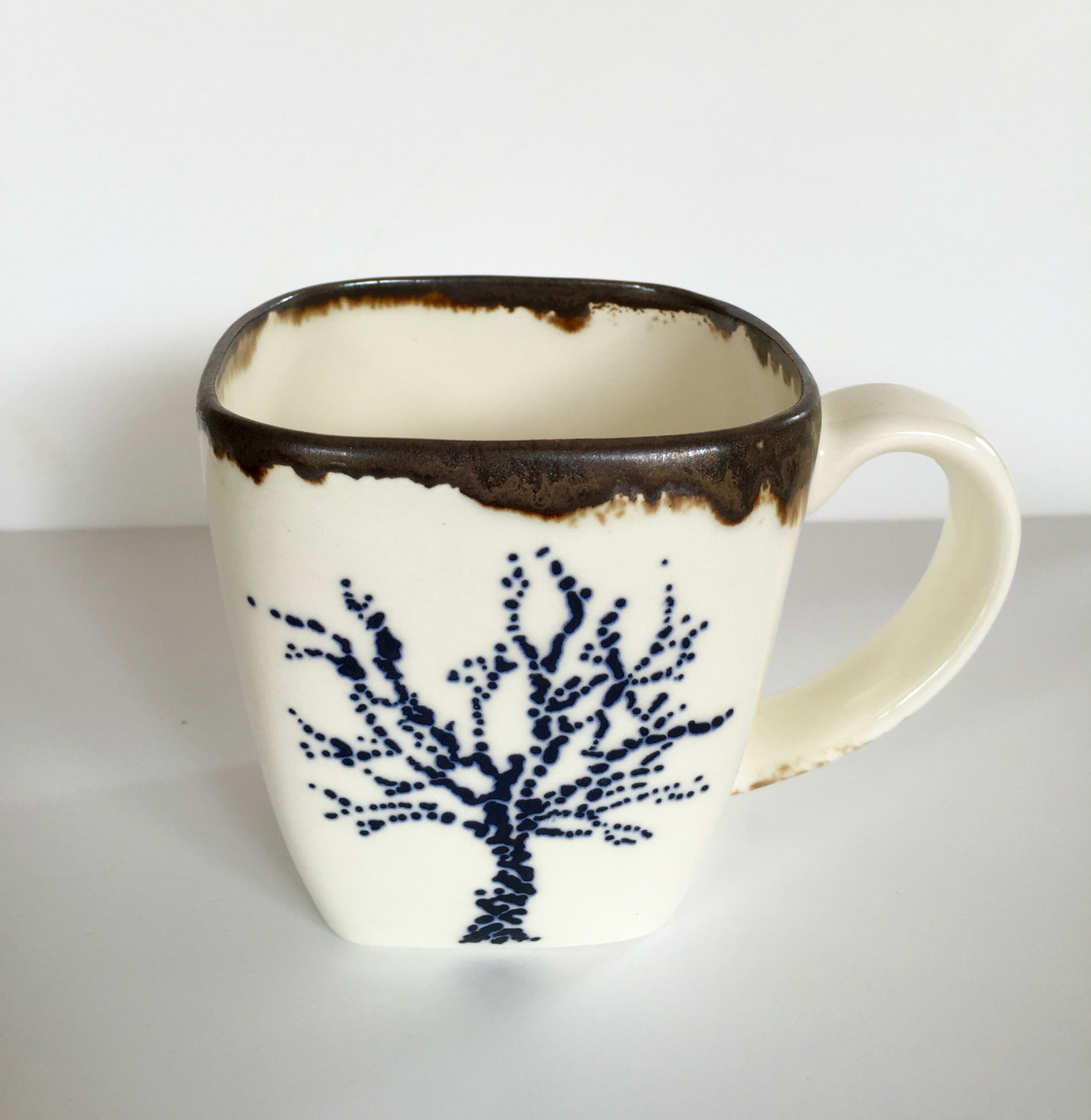 I am Porcelain who wants to be Enamel - mug