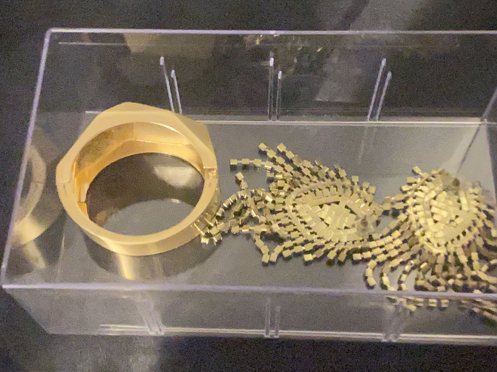 Thumbnail: Jewelry set Black & Gold