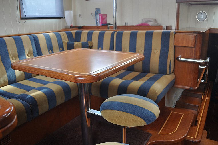 Zaca 73 Dining.jpg