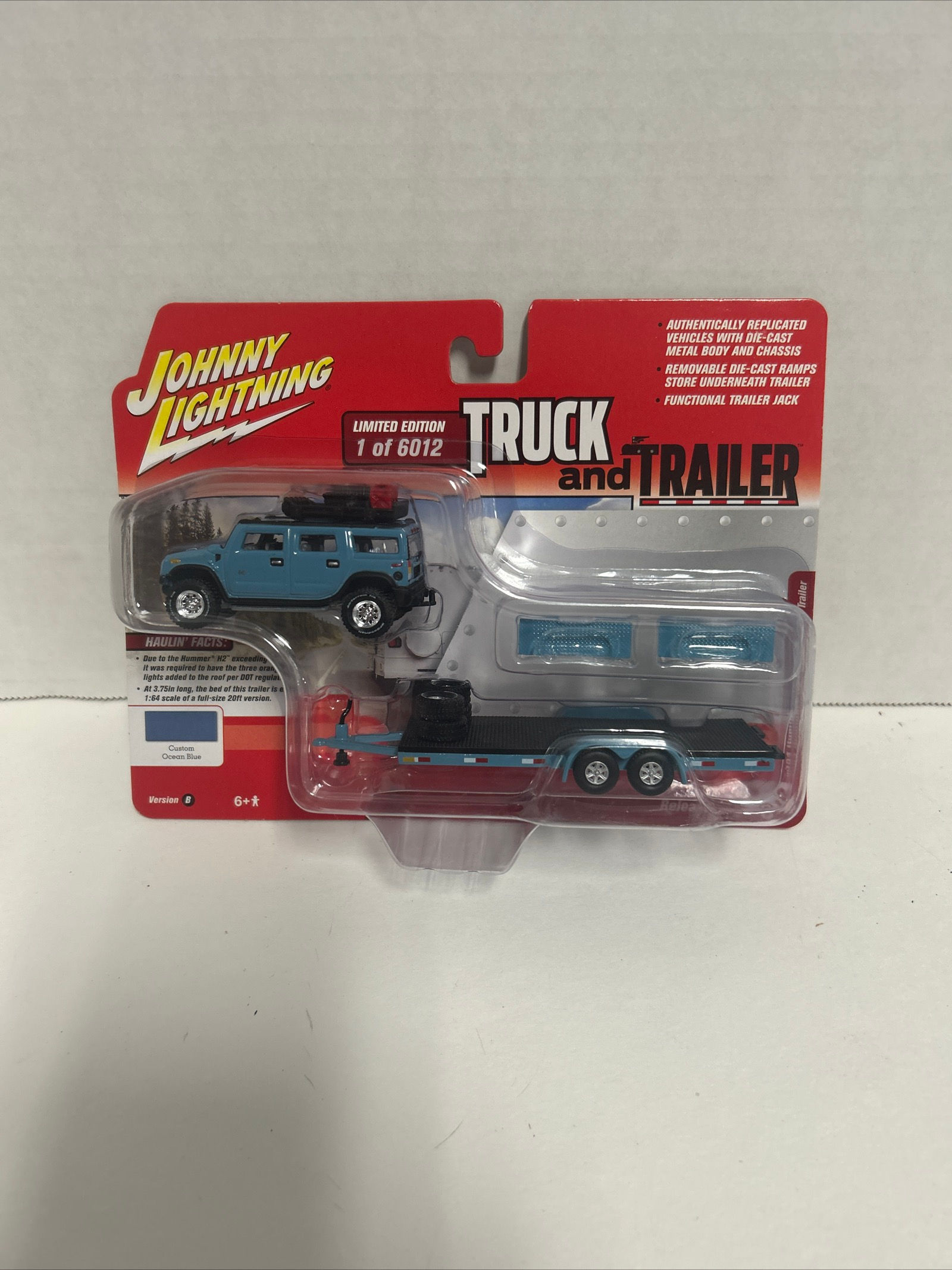 1/64 Johnny lightning H-2 hummer with car trailer  