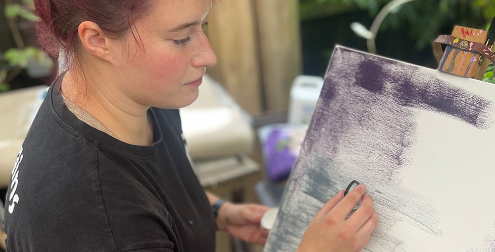 Mixed media workshop at the Blended Monkey Studios - Zakiya using ink pads on the canvas
