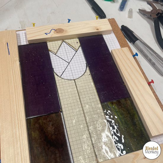 Cutting glass for the tulip design