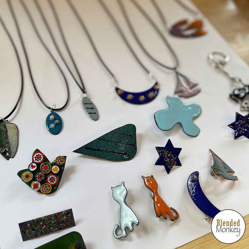 Beautiful enamelled brooches, earrings and pendants - fabulous results