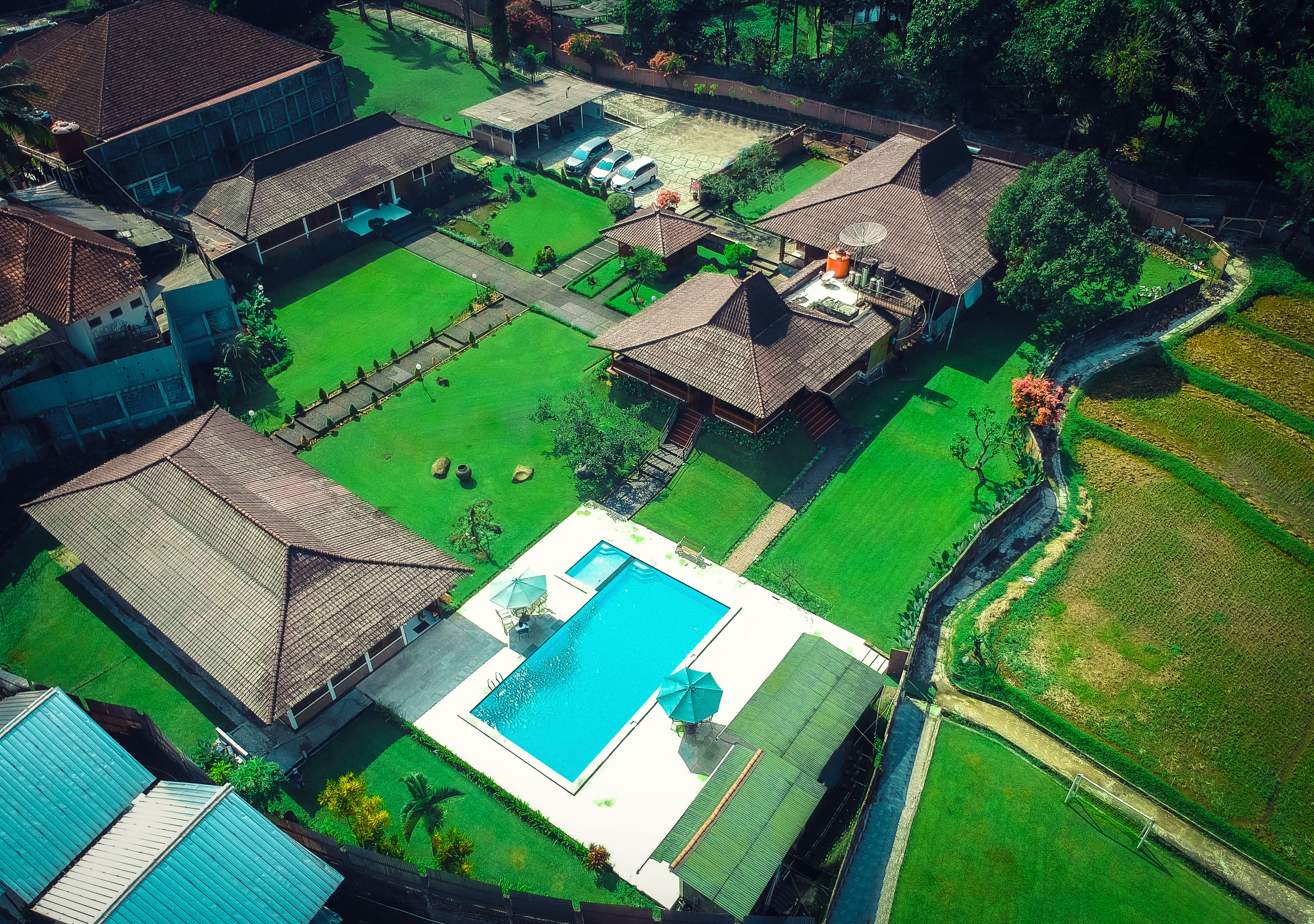 6 Wisata Puncak Bogor yang Murah untuk Healing Terbaik Akhir Tahun — inspirasi dari Villa Bango di Cilember, Puncak