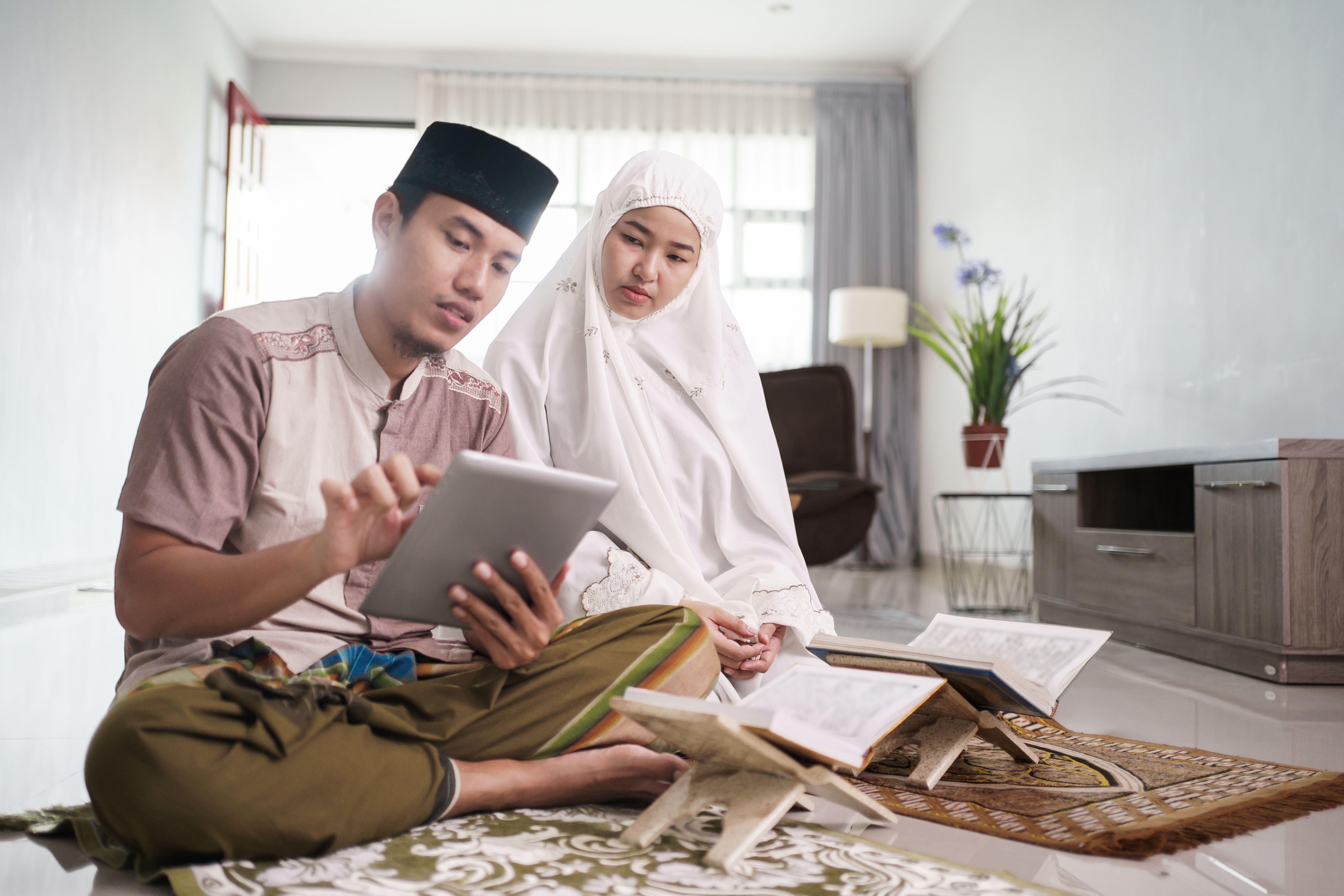 8 Tips Puasa Antihaus dan Lapar, Kerja Tetap Produktif — inspirasi dari Villa Bango di Cilember, Puncak