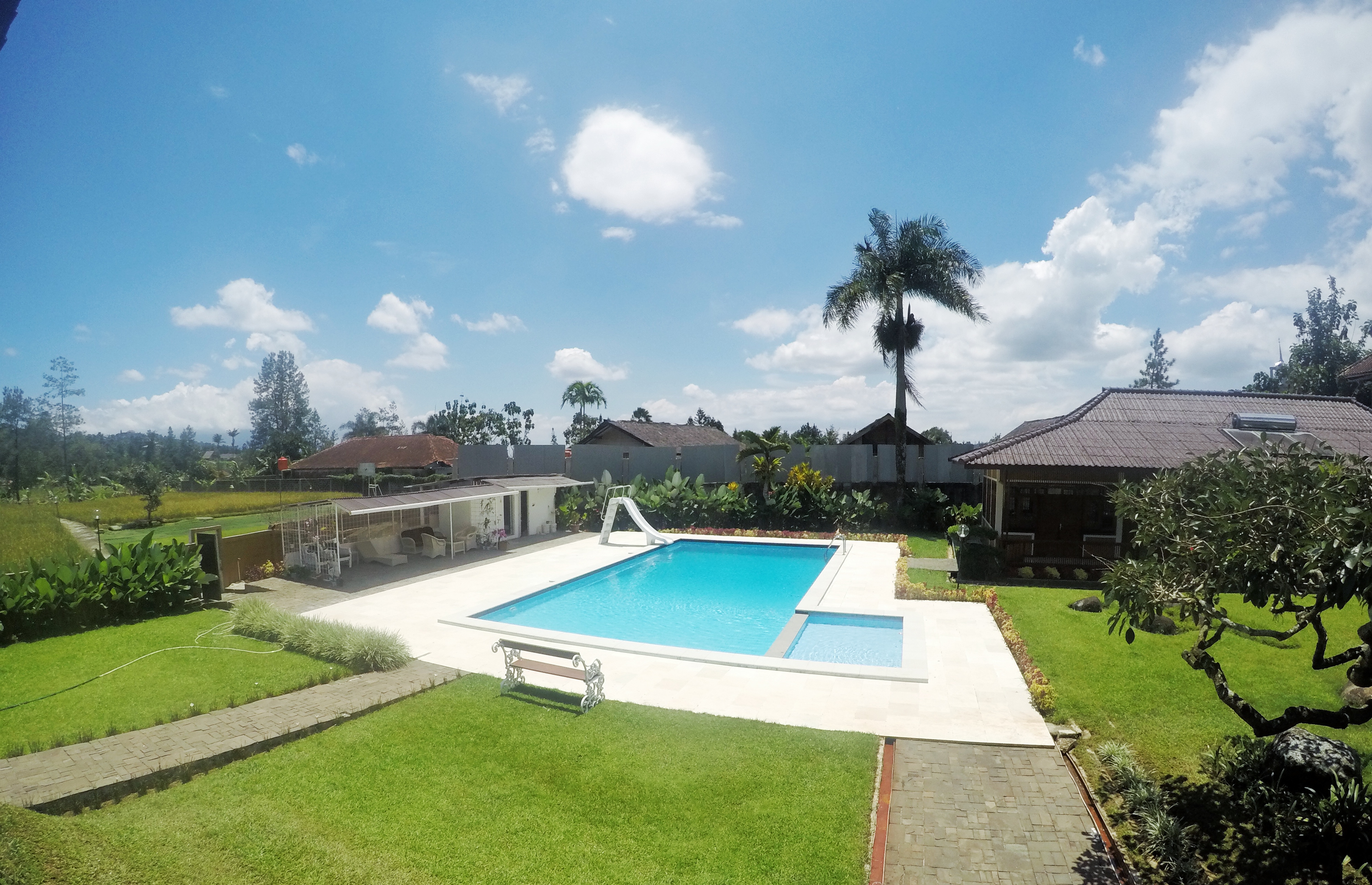 Hemat! Liburan Eksklusif di Villa Bango — inspirasi dari Villa Bango di Cilember, Puncak