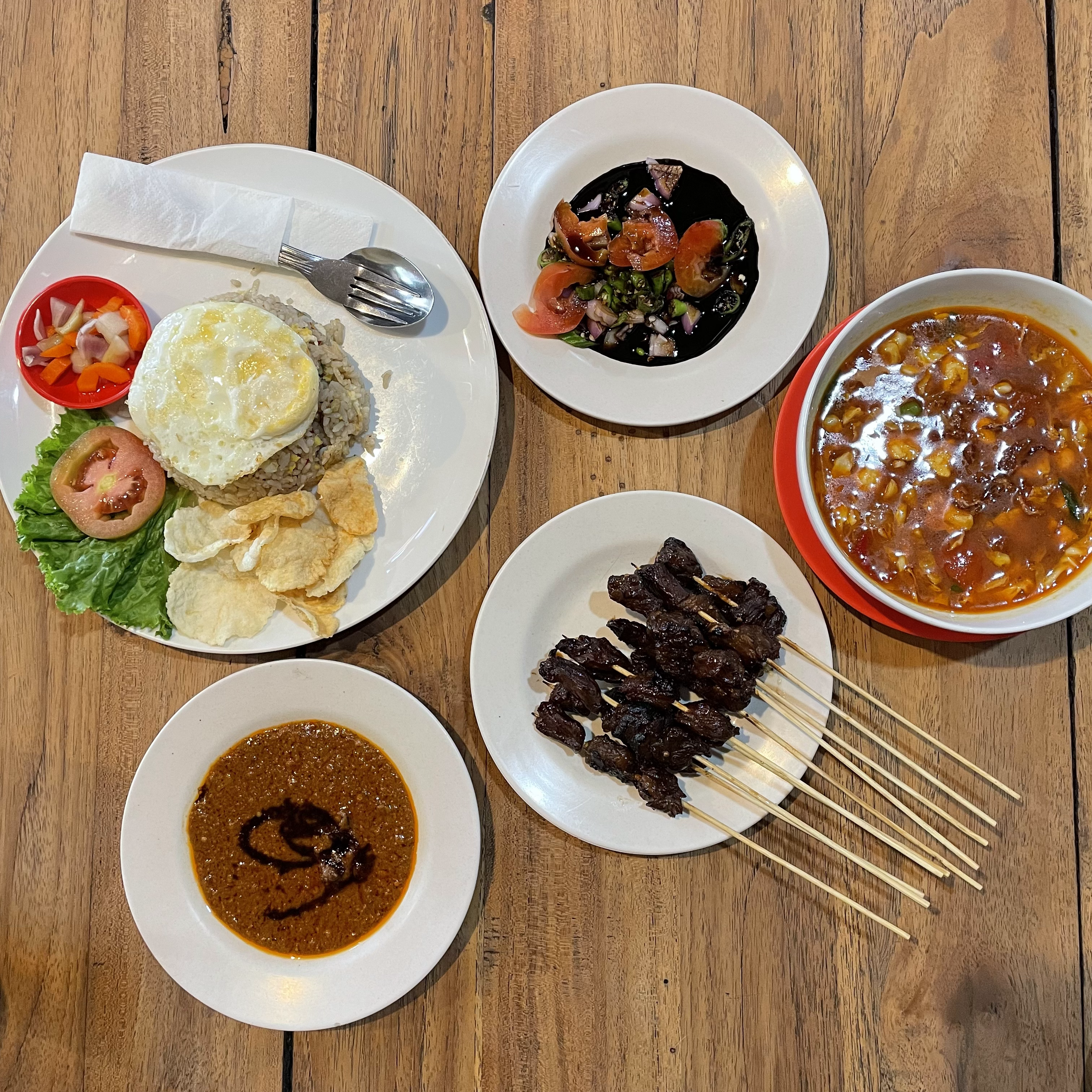 Sate Shinta, Warung Sate Legendaris di Puncak — inspirasi dari Villa Bango di Cilember, Puncak