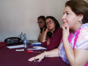 Propone tipificar como delito, uso ilegal de atribuciones y facultades de los servidores públicos.