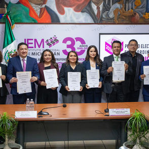 Entrega el IEM constancias de mayoríaa Magistraturas Civiles.