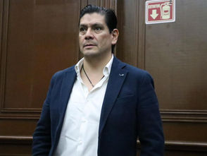 Reconoce Ernesto Núñez inversión millonaria para atender las carreteras de Michoacán