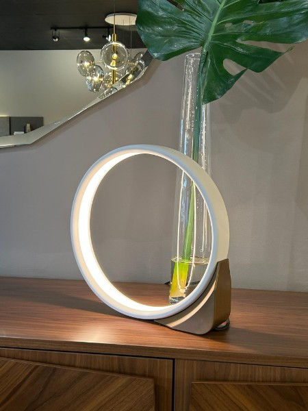 Thumbnail: Eclipse Table Lamp