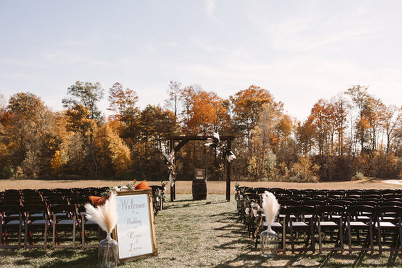 fall outdoor wedding ceremony in northwest ohio