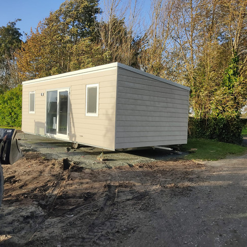 Camping_am_Deich_Nordsee_Barrierefreies_Chalet_Anlieferung