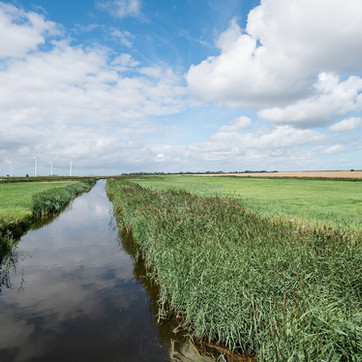Wasser-Kanal-Simonsberg-Nordseecamping-zum-Seehund