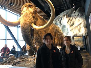 bell-museum-fam.gif