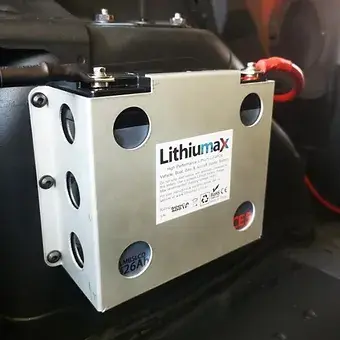 Thumbnail: Lithiumax RACE7+700CA 15Ah Li 45Ah PbEq LiFePO4 engine starter battery