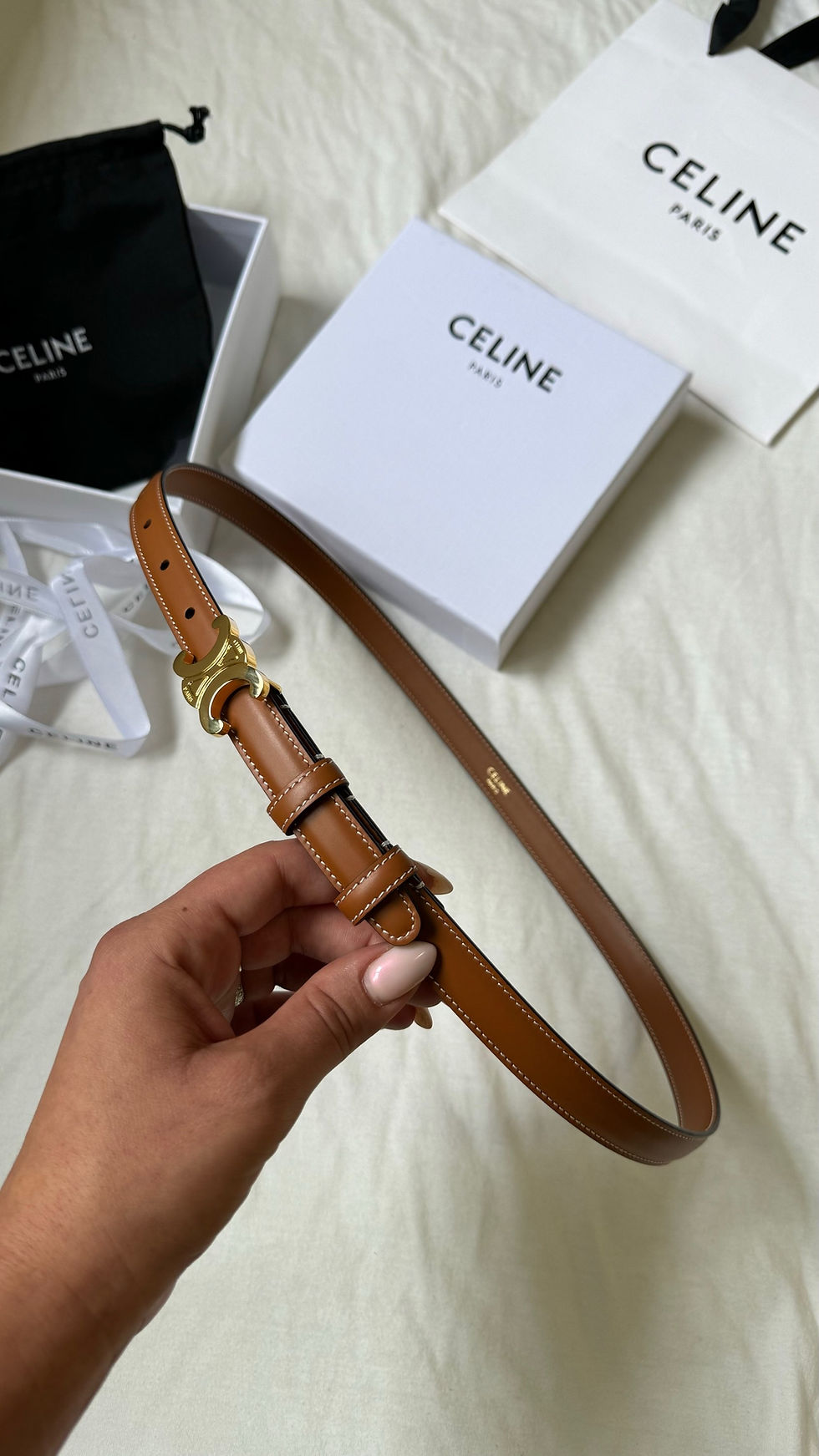 תמונה ממוזערת: CÉLINE  