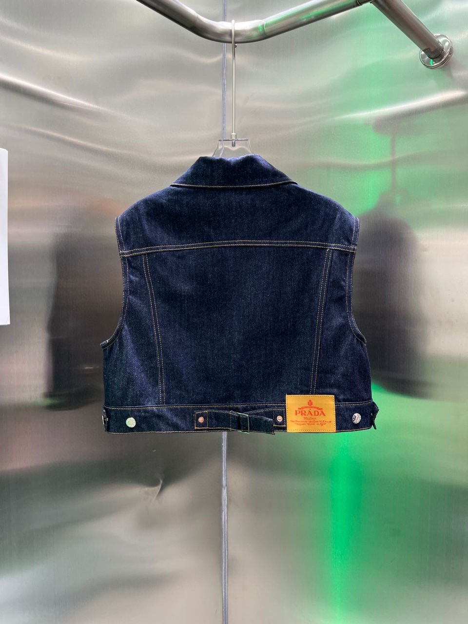 תמונה ממוזערת: Prada set