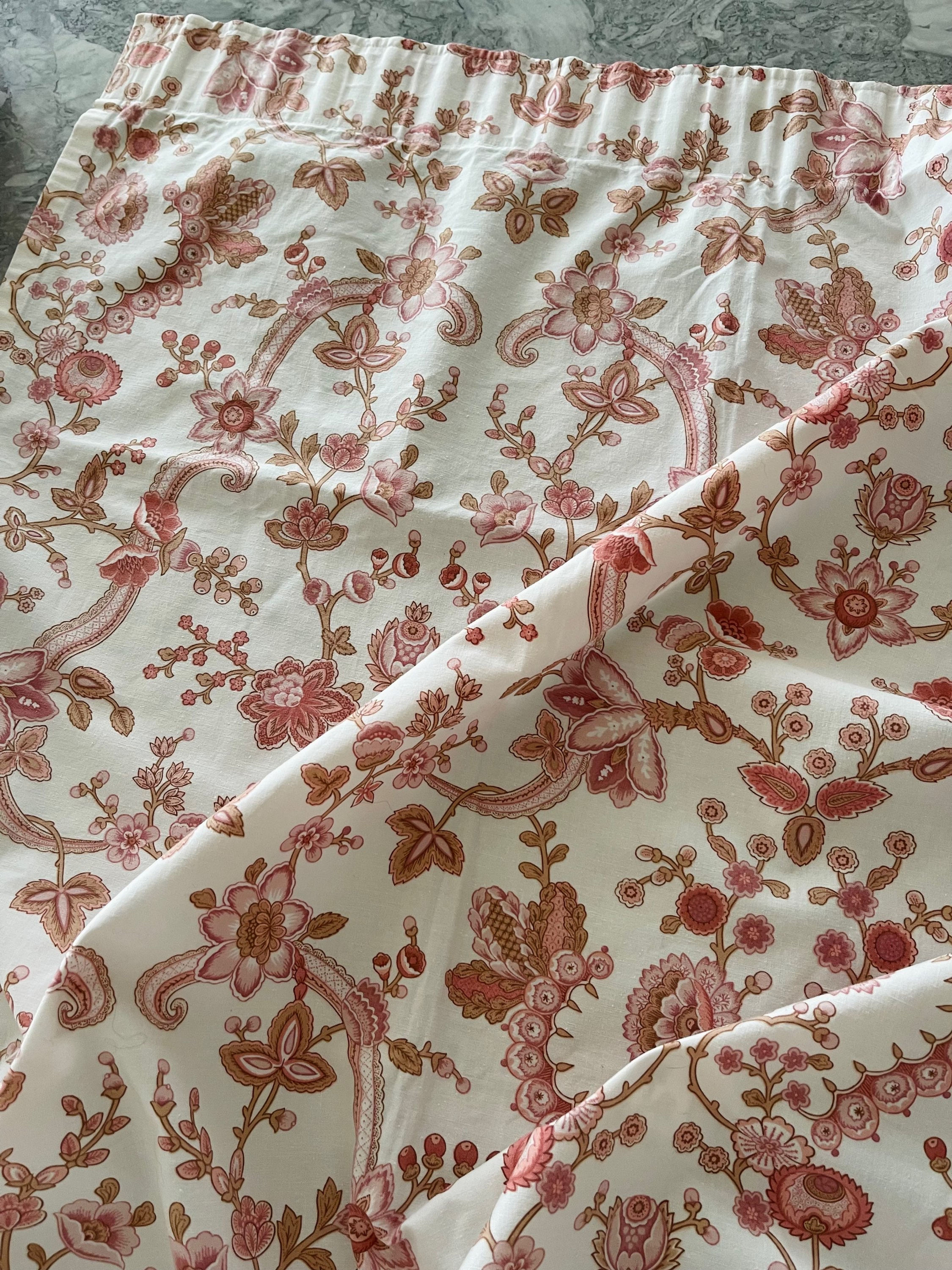 Arthur Sanderson Vintage Curtains - Mignon Fabric