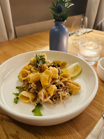Leckere frittierte Calamari - italienische Köstlichkeiten im Herzen Offenbachs Frittura Calamari .jpeg