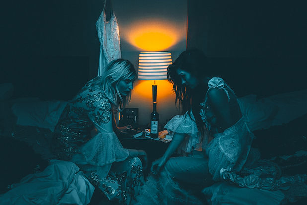 BehindClosedDoors_DennisElliott_RachelGo