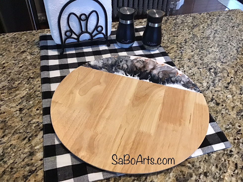 Round Charcuterie or Cutting Board
