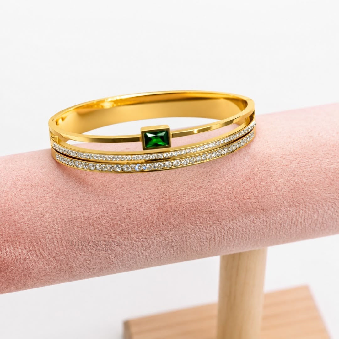 Emerald Green Broad Bracelet- Anti Tarnish