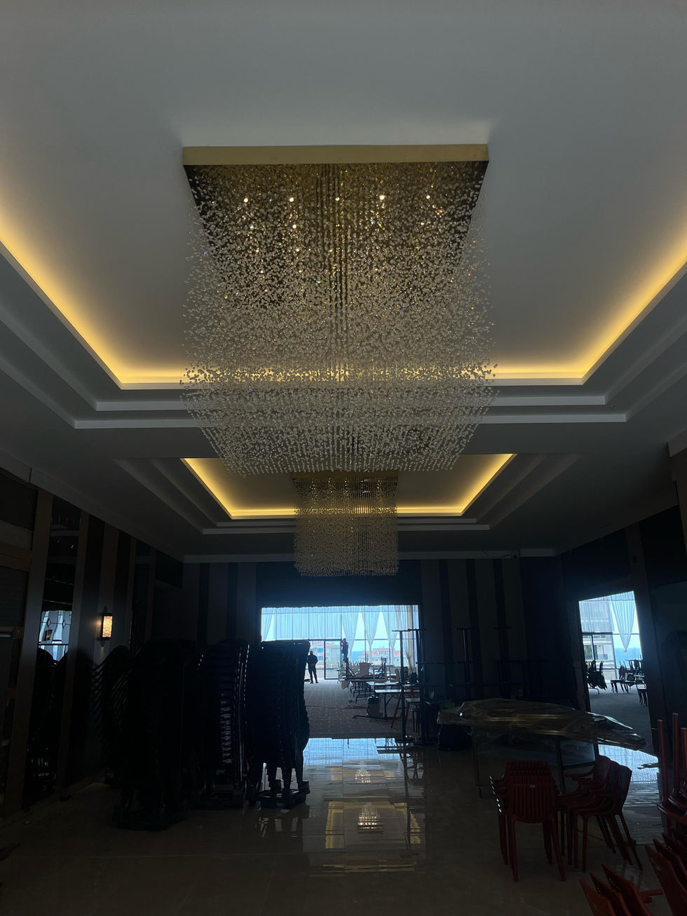 Samsun Deluxe Düğün Salonu Özel Tasarım Konspet Kristal Taşlı Avizeleri