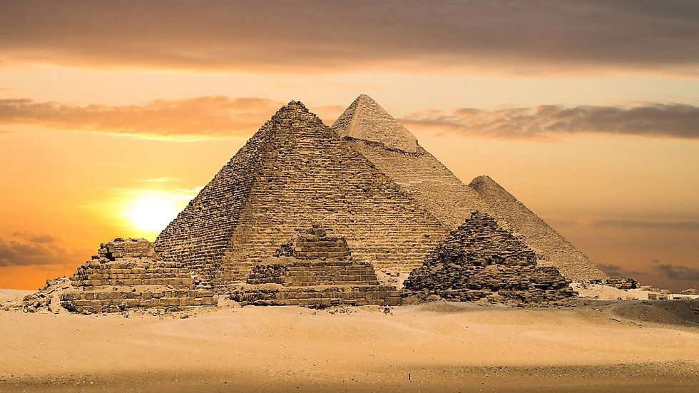 La pyramide de Khéops à Memphis