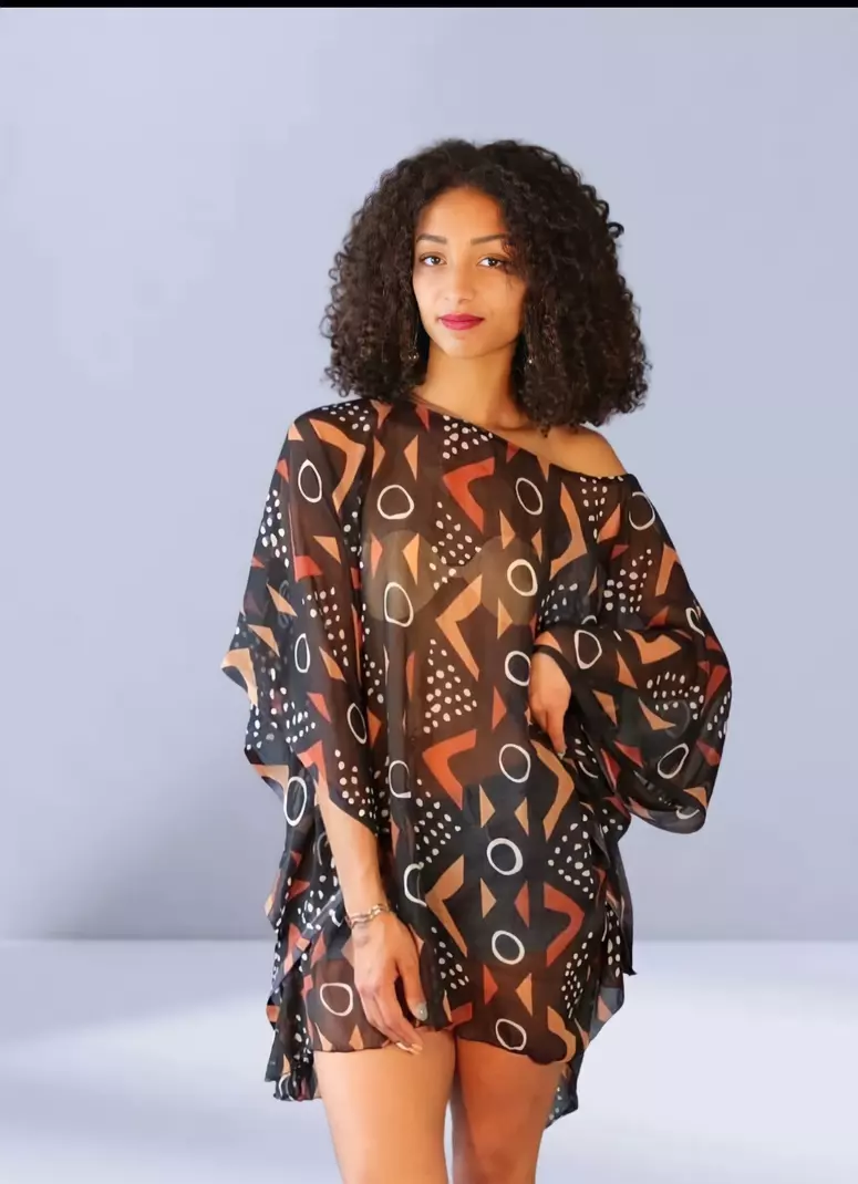 Miniature : haut en soie bogolan