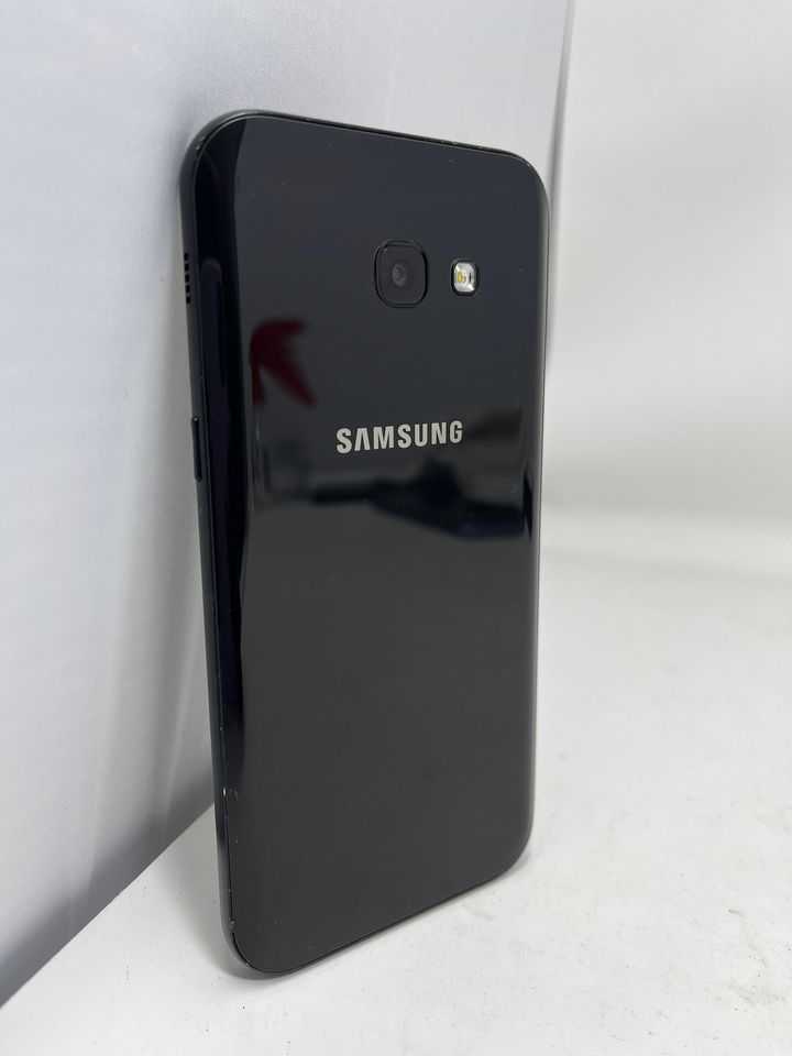 Thumbnail: Samsung Galaxy A5 2017 32GB in London, Ontario
