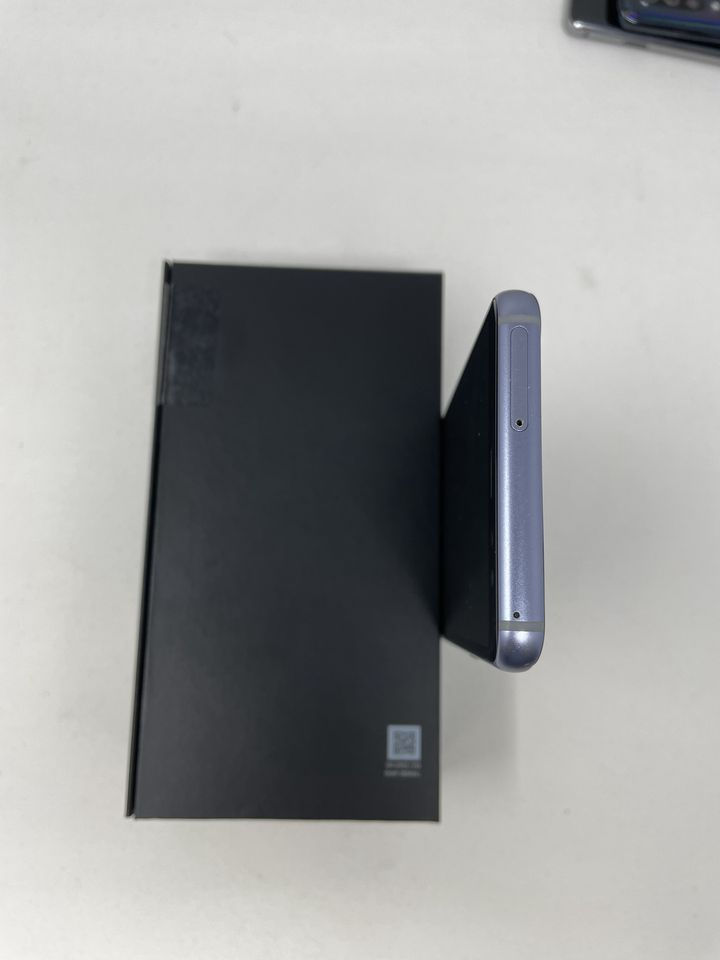 Thumbnail: Samsung Galaxy S8