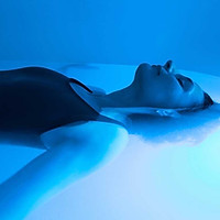FloatHub-London-Floatation-Tank-Woman-Floating-Premium-Float-Centre-fb.jpg