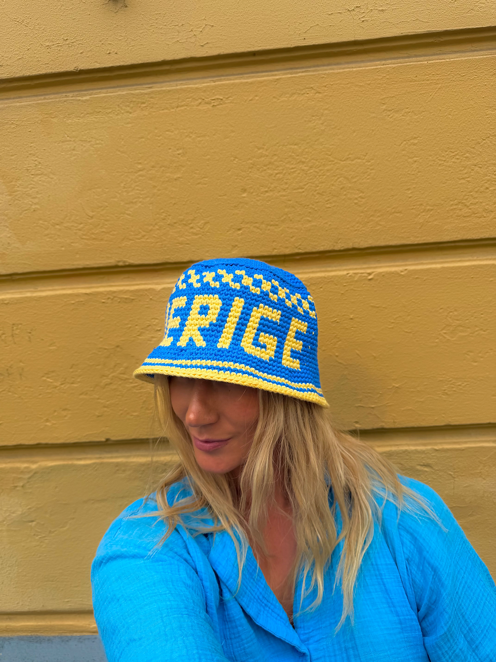 Miniatyrbilde: Sverige bøttehatt (norsk tekst)