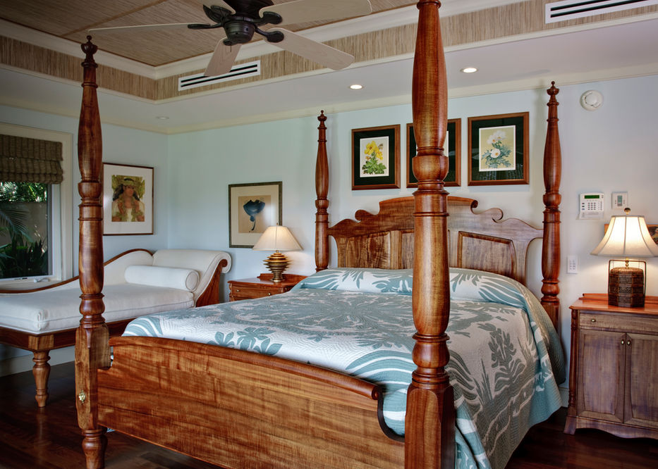 4 Poster Bed, nightstands, and Lounging Chaise