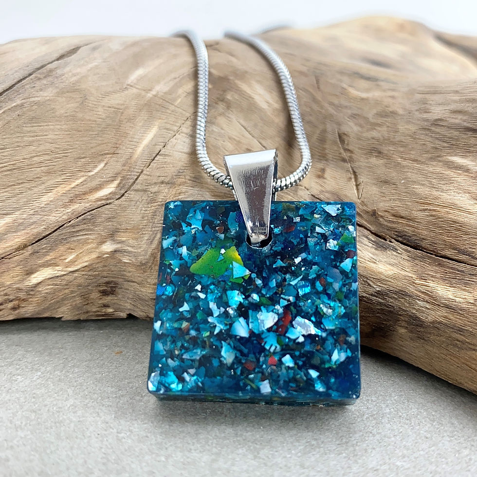 Thumbnail: NECKLACE - OCEAN PLASTICS BIORESIN SQUARE