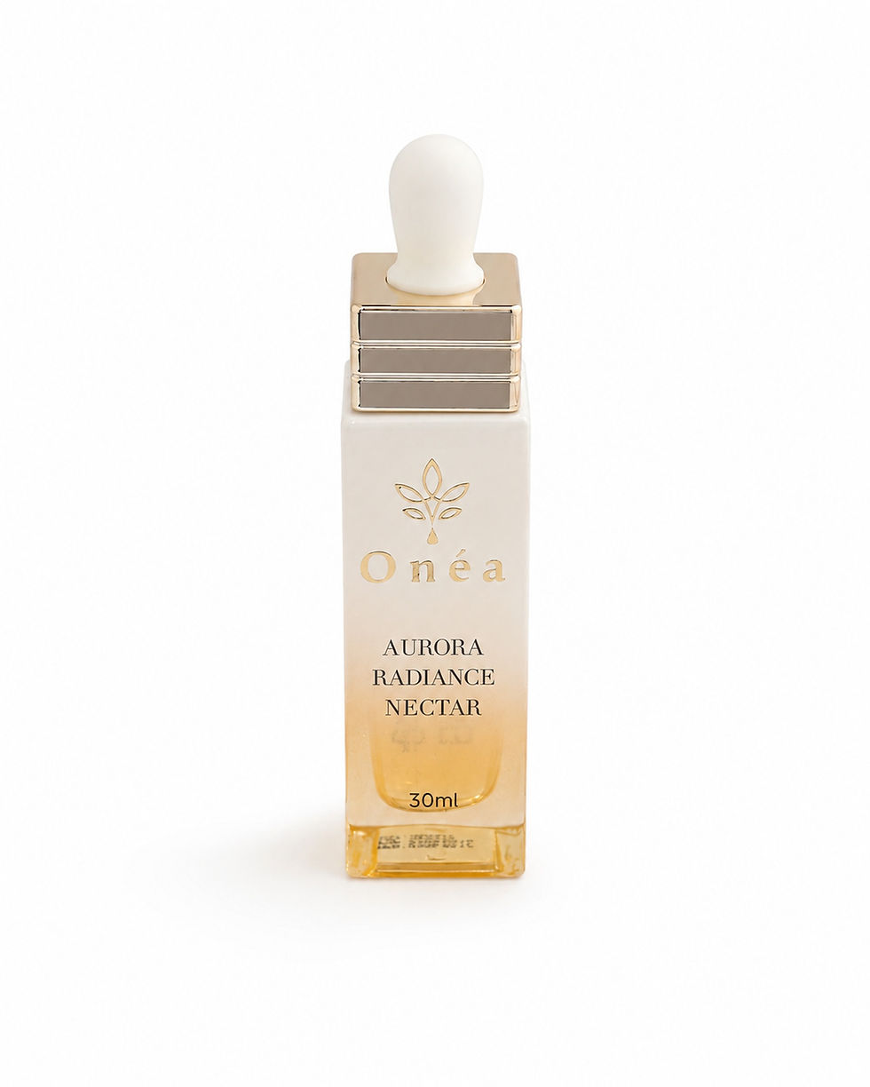 Onéa Aurora 極光超導亮膚蜜,白色滴管瓶與金色瓶蓋產品照