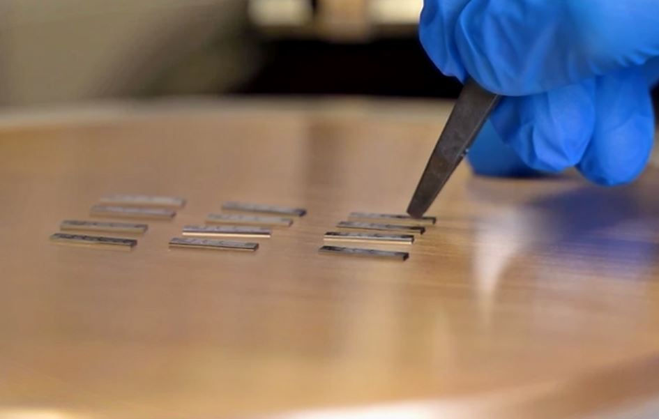 Individual Die Mounts