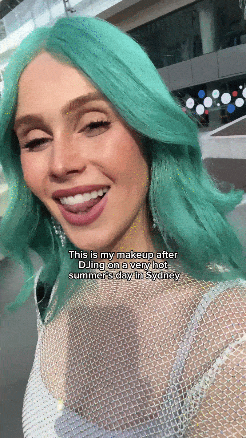 REVLONTIKTOK-ezgif.com-optimize.gif