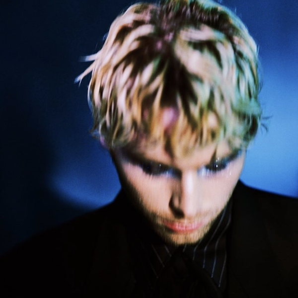 Australian Pop Superstar Luke Hemmings