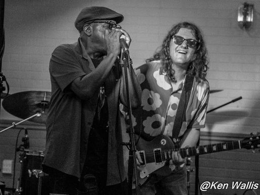 Ken Wallis s'entretient avec l'artiste de blues canadien, Little Magic Sam