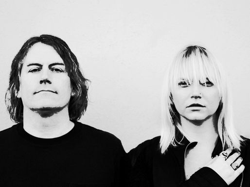 Los Angeles dream-pop duo TANGIENTS revient avec « The Ether », un nouveau single scintillant qui mêle textures shoegaze, voix éthérées et guitares atmosphériques, en prélude à leur premier album Embers, attendu le 1er mai 2026.