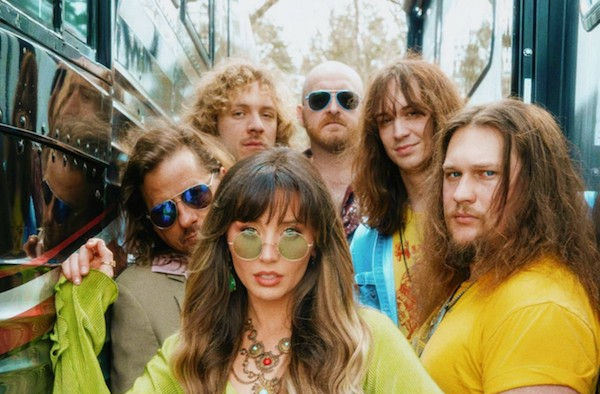 There’s a certain kind of band that doesn’t just play rock and roll, they inhabit it. Nashville’s Parker Barrow have been circling that territory since their formation in 2019