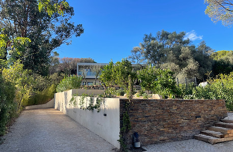 Chemin d'accés à la villa