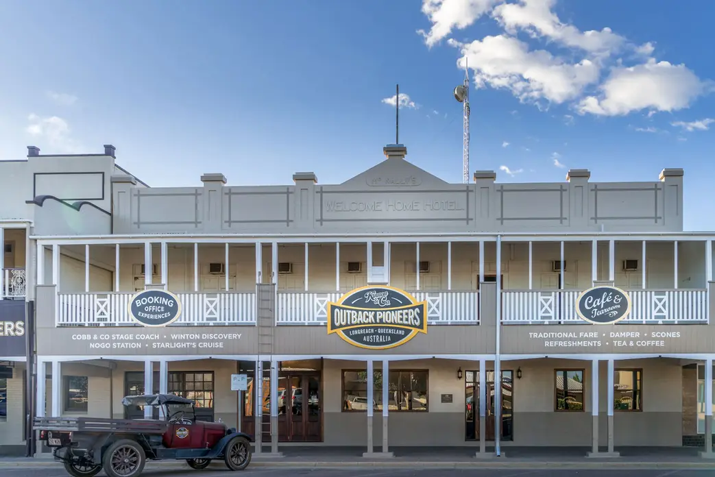 Townsville Photographer in Longreach