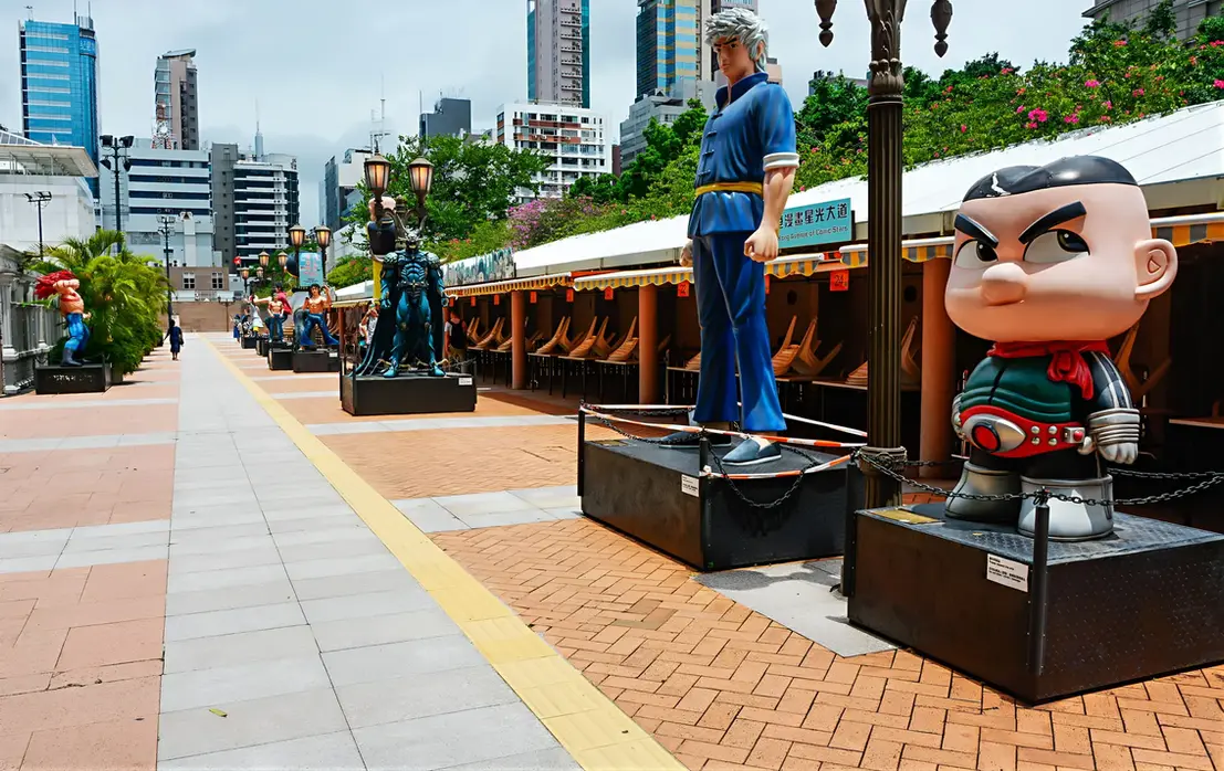Townsville Photographer walking the streets of Hong Kong