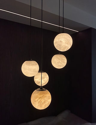 sfeerverlichting boven tafel 